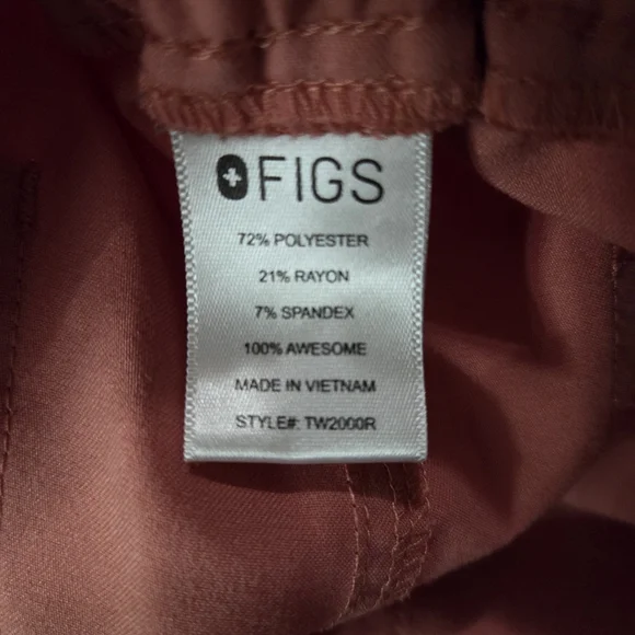 Figs Coral Scrub Set Women's Size Small Limited Edition - Picture 12 of 15